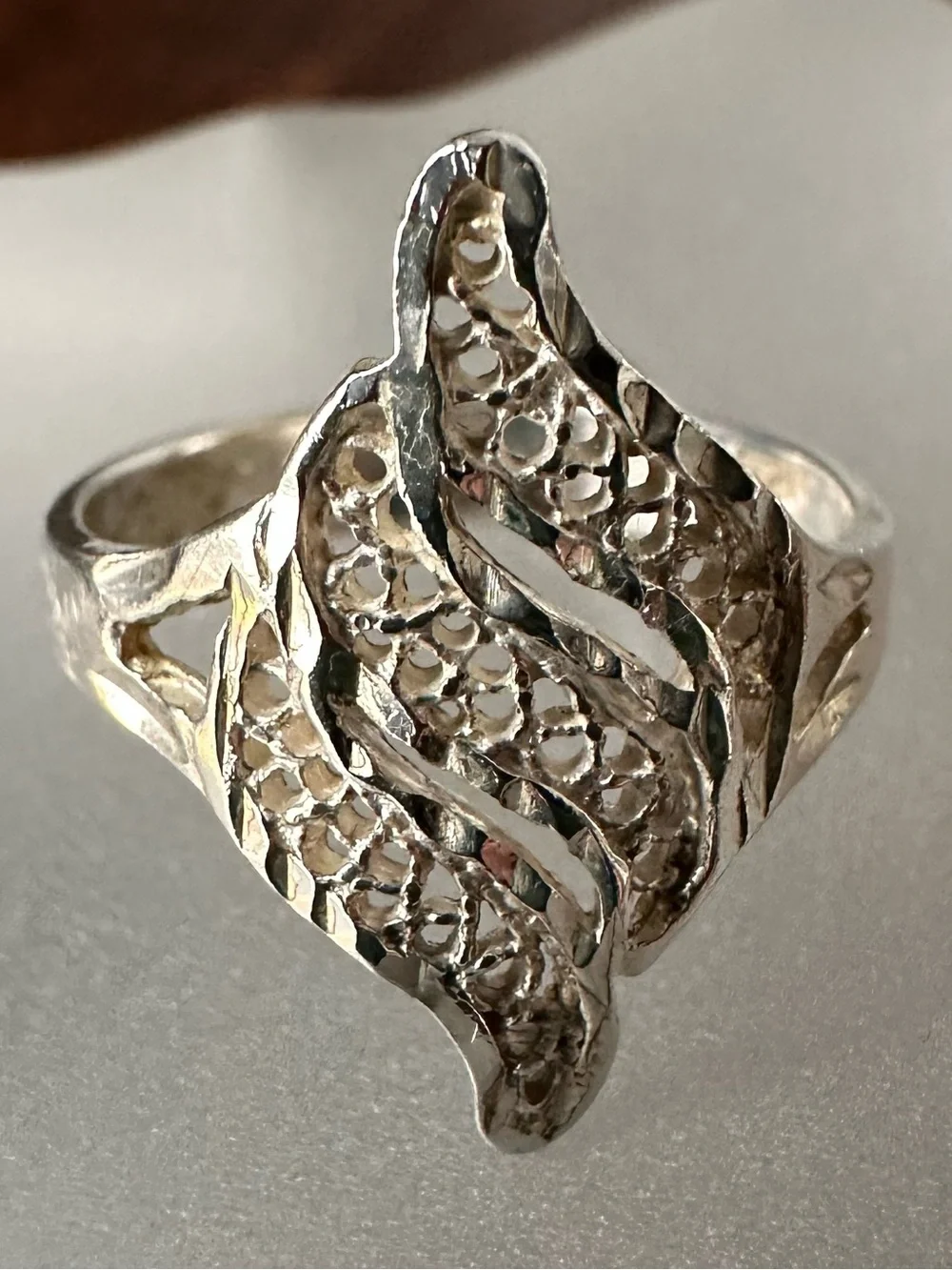 Sterling silver filigree ring, size 6.25
